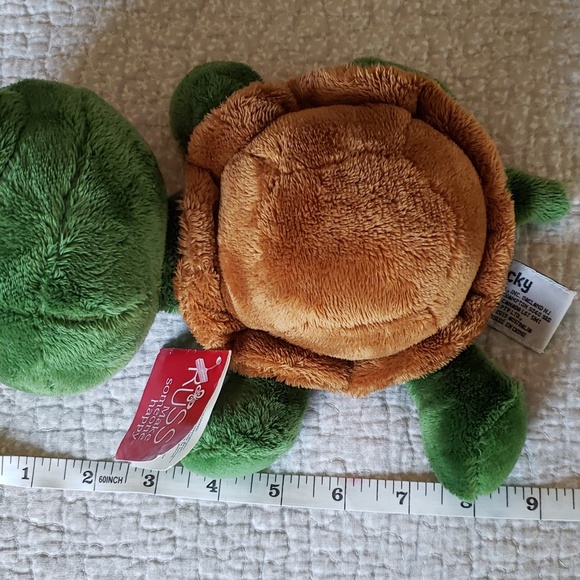 Big Eyed Turtle by Russ, green and rusty brown. 9 inches head to tail - Picture 8 of 9